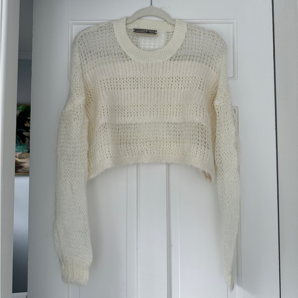 Urban Outfitters Kimchi Blue Cropped Cream Lightweight Crewneck Sweater Size XS